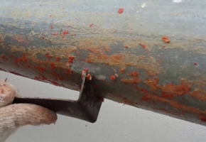 Cách tẩy sơn trên kim loại