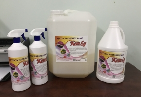 Nước xịt thơm quần áo chuyên dùng cho tiệm giặt ủi